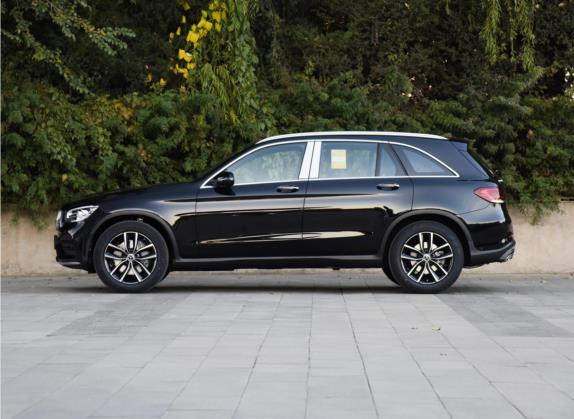奔驰GLC 2022款 GLC 260 L 4MATIC 豪华型 外观   正侧