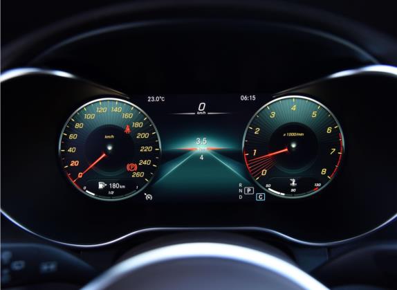奔驰GLC 2022款 GLC 260 L 4MATIC 豪华型 中控类   仪表盘