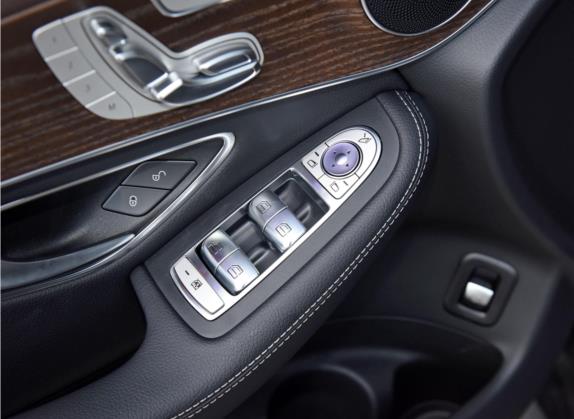 奔驰GLC 2022款 GLC 260 L 4MATIC 豪华型 车厢座椅   门窗控制