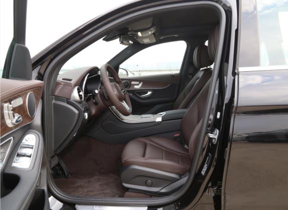 奔驰GLC 2022款 改款二 GLC 260 L 4MATIC 豪华型 车厢座椅   前排空间