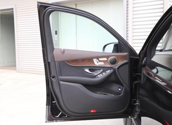 奔驰GLC 2022款 改款二 GLC 260 L 4MATIC 豪华型 车厢座椅   前门板