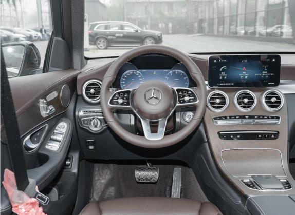 奔驰GLC 2022款 GLC 300 L 4MATIC 动感型臻藏版 中控类   驾驶位