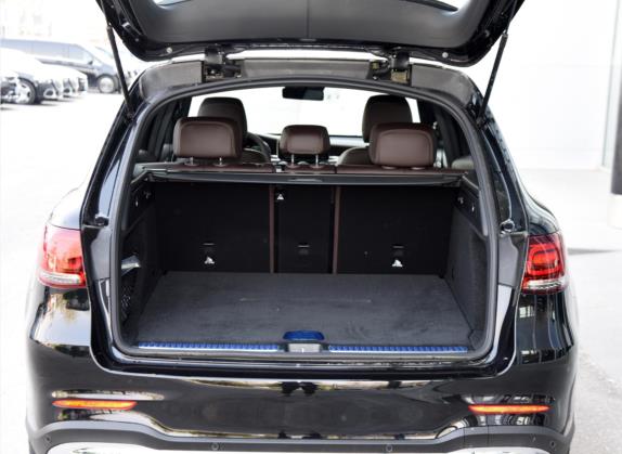 奔驰GLC 2022款 改款二 GLC 300 L 4MATIC 豪华型 车厢座椅   后备厢