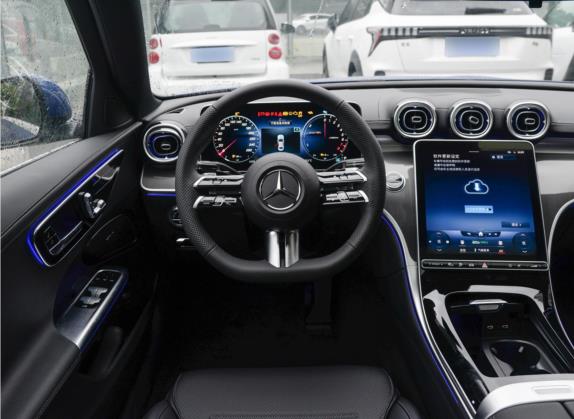 奔驰C级新能源 2023款 C 350 eL 中控类   驾驶位