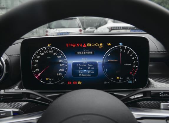 奔驰C级新能源 2023款 C 350 eL 中控类   仪表盘