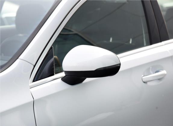 奔驰A级 2019款 A 200 L 运动轿车先行特别版 外观细节类   外后视镜