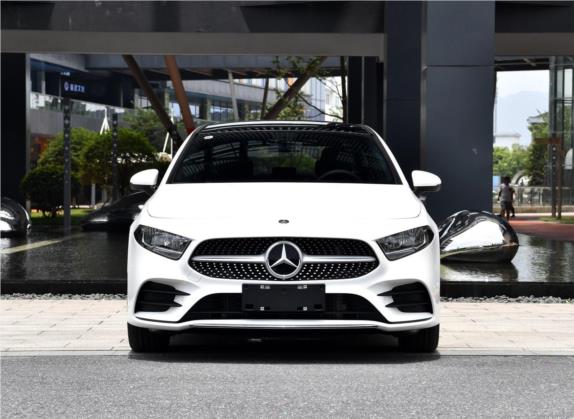 奔驰A级 2019款 改款 A 180 L 运动轿车 外观   正前