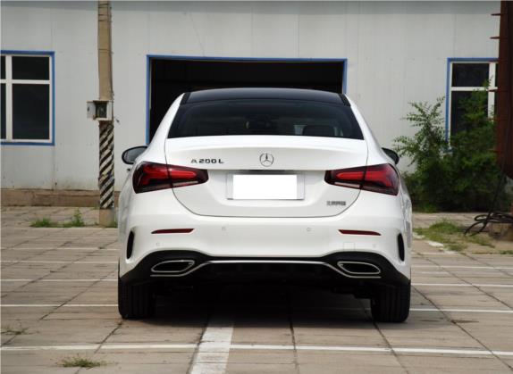 奔驰A级 2019款 改款 A 200 L 运动轿车 外观   正后
