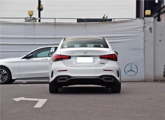 奔驰A级 2020款 A 200 L 运动轿车 外观   正后