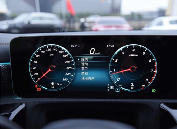 奔驰A级 2020款 A 200 L 运动轿车 中控类   仪表盘