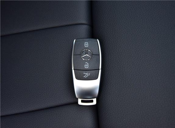 奔驰A级 2020款 改款 A 200 L 运动轿车动感型 其他细节类   钥匙