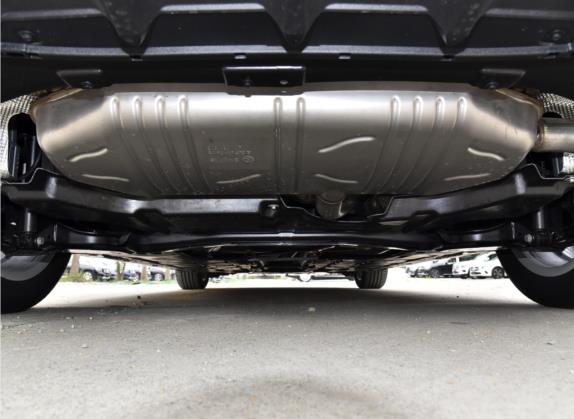 奔驰A级 2020款 改款二 A 180 L 运动轿车 其他细节类   后悬架