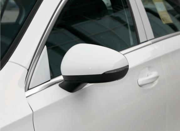 奔驰A级 2021款 A 180 L 运动轿车 外观细节类   外后视镜