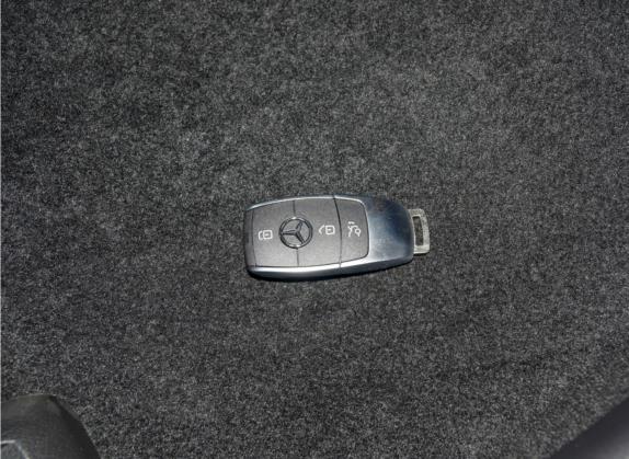 奔驰A级 2021款 改款 A 180 L 运动轿车 其他细节类   钥匙