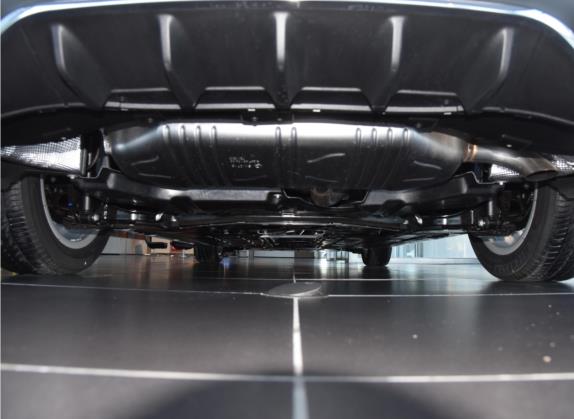 奔驰A级 2022款 A 200 L 运动轿车动感型 其他细节类   后悬架