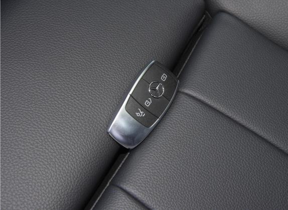 奔驰A级 2022款 改款 A 200 L 运动轿车动感型 其他细节类   钥匙