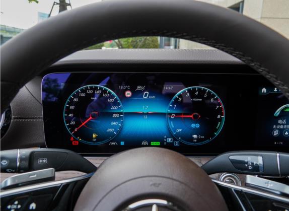 奔驰E级新能源 2021款 E 350 e L 插电式混合动力轿车 中控类   仪表盘