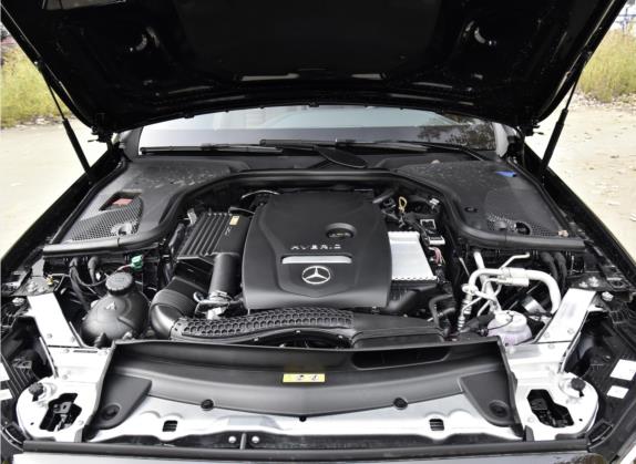 奔驰E级新能源 2022款 E 350 e L 插电式混合动力运动轿车 其他细节类   发动机舱