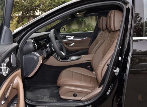 奔驰E级新能源 2022款 E 350 e L 插电式混合动力运动轿车 车厢座椅   前排空间
