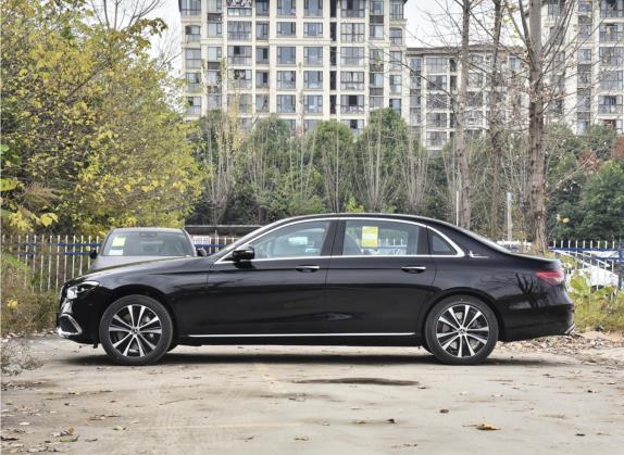 奔驰E级新能源 2022款 改款 E 350 e L 插电式混合动力轿车 外观   正侧