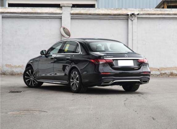奔驰E级新能源 2022款 改款二 E 350 e L 插电式混合动力运动轿车 外观   斜后