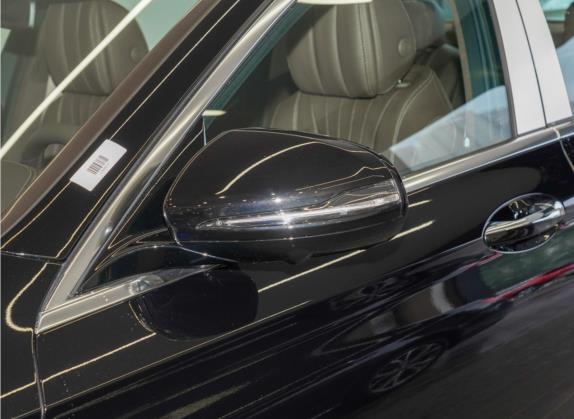 奔驰E级新能源 2022款 改款三 E 350 e L 插电式混合动力轿车 外观细节类   外后视镜