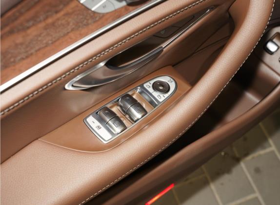 奔驰E级新能源 2022款 改款三 E 350 e L 插电式混合动力轿车 车厢座椅   门窗控制