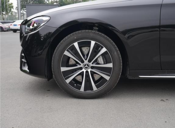奔驰E级新能源 2022款 改款三 E 350 e L 插电式混合动力运动轿车 其他细节类   前轮
