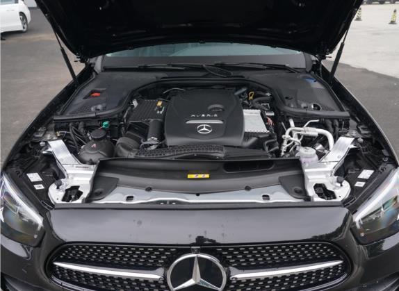奔驰E级新能源 2022款 改款三 E 350 e L 插电式混合动力运动轿车 其他细节类   发动机舱