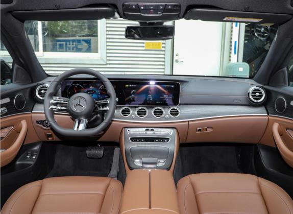 奔驰E级新能源 2023款 E 350 e L 插电式混合动力运动轿车 中控类   中控全图