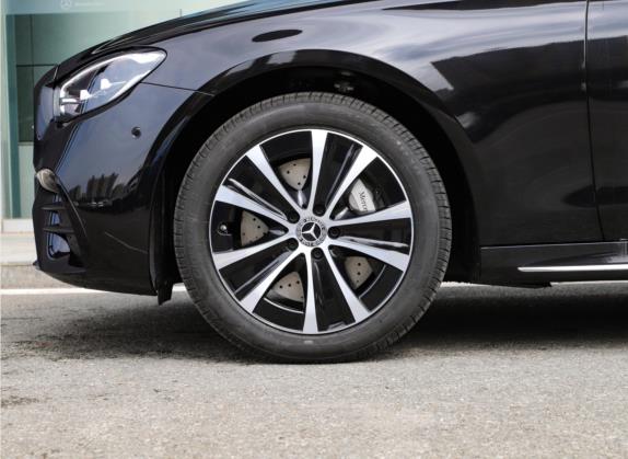 奔驰E级新能源 2023款 E 350 e L 插电式混合动力运动轿车 其他细节类   前轮