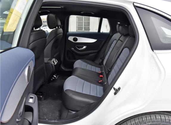 奔驰EQC 2022款 EQC 350 4MATIC 车厢座椅   后排空间