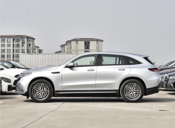 奔驰EQC 2022款 EQC 400 4MATIC 外观   正侧