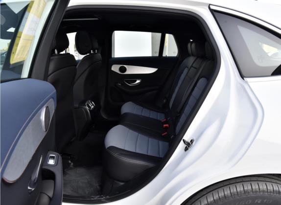 奔驰EQC 2022款 EQC 350 4MATIC 特别版 车厢座椅   后排空间