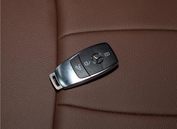 奔驰GLB 2021款 GLB 200 4MATIC 其他细节类   钥匙