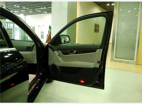 奔驰C级 2008款 C 230 时尚型 车厢座椅   前门板