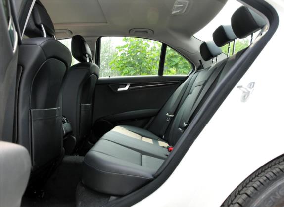 奔驰C级 2011款 C 180K 经典型 车厢座椅   后排空间