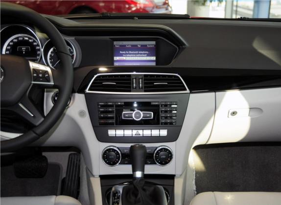 奔驰C级 2013款 C 180 CGI 经典型 中控类   中控台