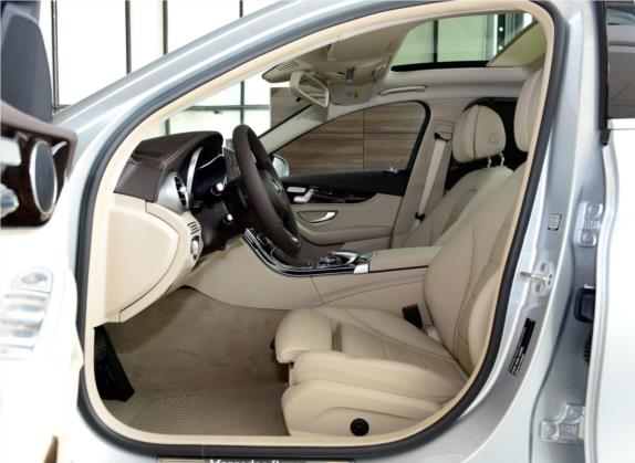 奔驰C级 2015款 C 200 L 车厢座椅   前排空间