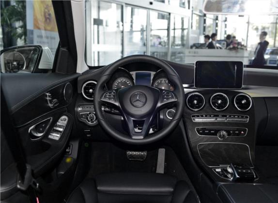 奔驰C级 2015款 C 180 L 运动型 中控类   驾驶位