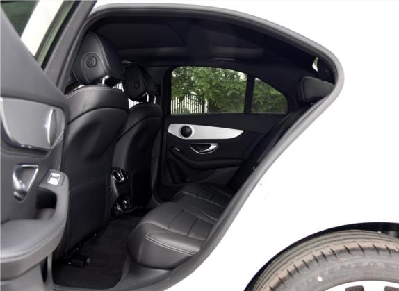 奔驰C级 2015款 C 200 运动版 4MATIC 车厢座椅   后排空间