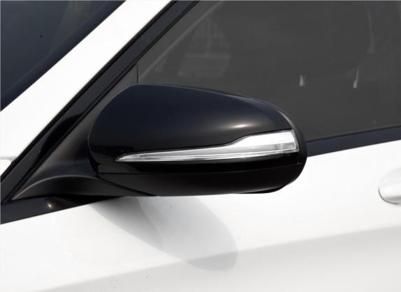 奔驰C级 2015款 C 200 运动版 4MATIC 外观细节类   外后视镜