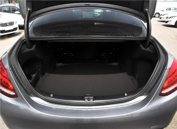 奔驰C级 2015款 C 200 运动版 车厢座椅   后备厢