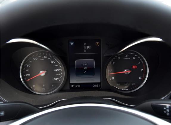 奔驰C级 2015款 C 200 运动版 中控类   仪表盘