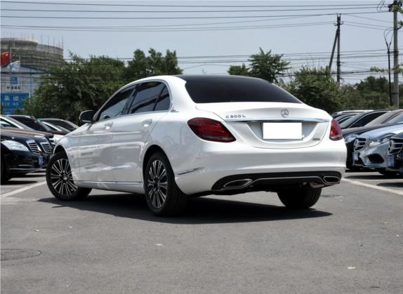 奔驰C级 2016款 C 200 L 外观   斜后