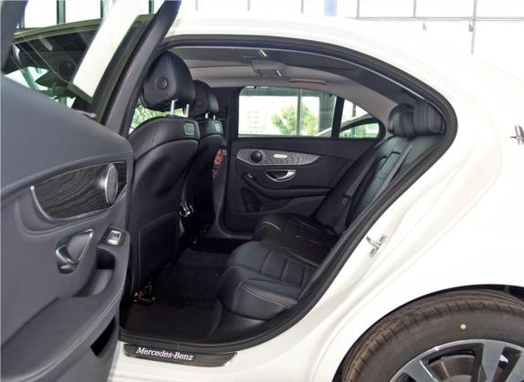 奔驰C级 2016款 C 200 L 4MATIC 运动版 车厢座椅   后排空间