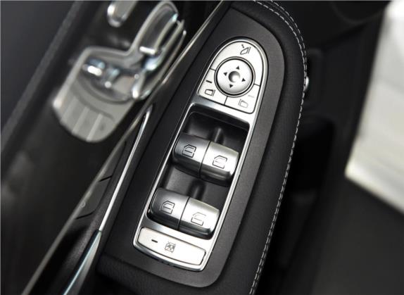 奔驰C级 2016款 C 200 L 4MATIC 运动版 车厢座椅   门窗控制