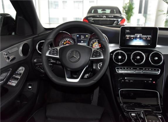 奔驰C级 2016款 C 200 运动版 4MATIC 中控类   驾驶位