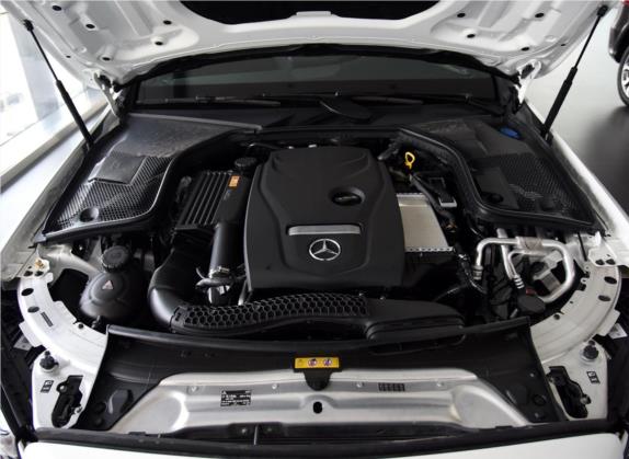 奔驰C级 2016款 C 200 运动版 4MATIC 其他细节类   发动机舱