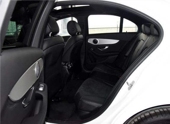 奔驰C级 2016款 C 200 运动版 4MATIC 车厢座椅   后排空间